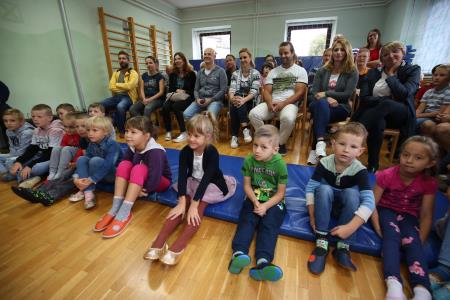 PRVOŠOLČKI UNEC 02 FOTO LJUBO VUKELIČ